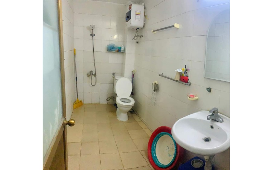 CẦN CHO HỘ GIA ĐÌNH THUÊ  ngõ 192 Lê Trọng Tấn,57m2 x 4 tầng ( 5 phòng ngủ)  10.5 triệu